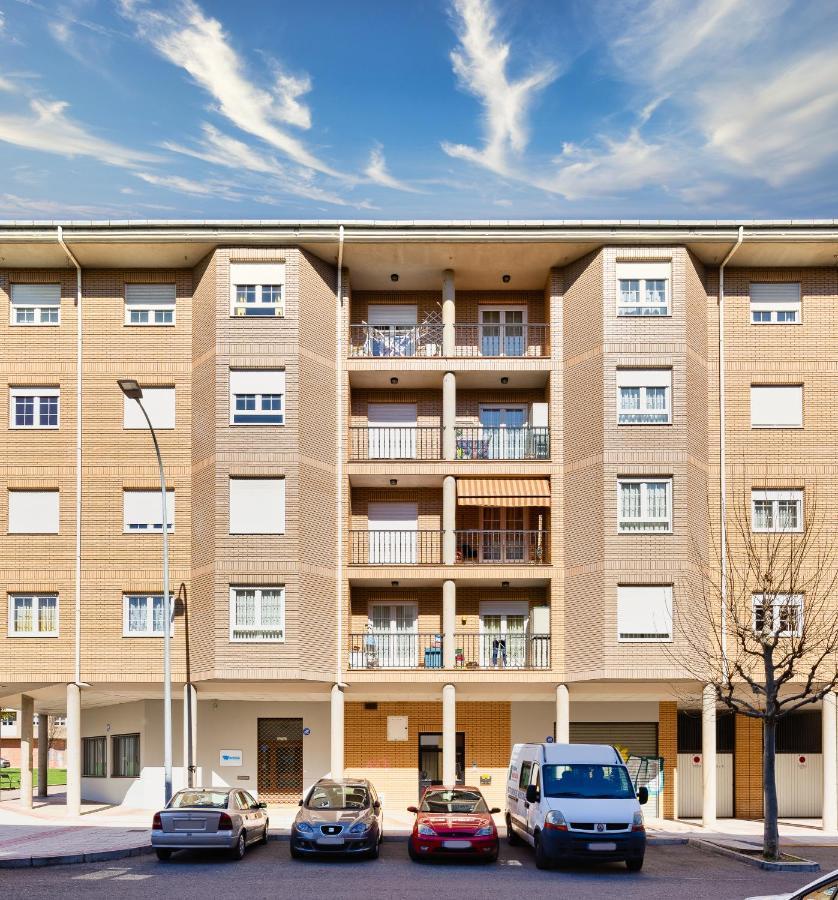 Housingleon - Parque De Las Artes Con Garaje Exterior photo